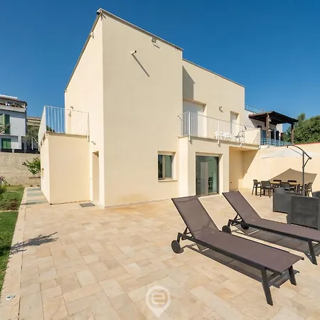 Villa Estay - Margine Rosso