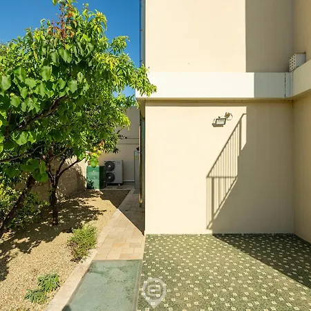 Estay - Margine Rosso Villa