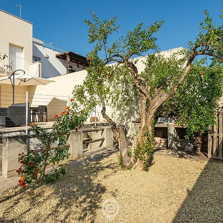 Villa Estay - Margine Rosso *